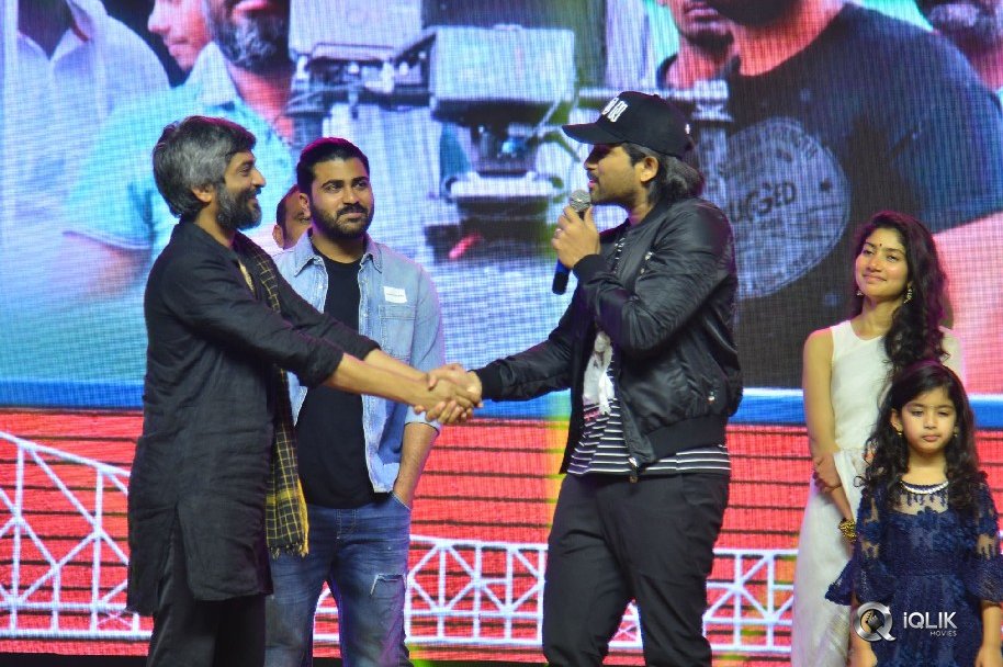 Padi-Padi-Leche-Manasu-Movie-Pre-Release-Event